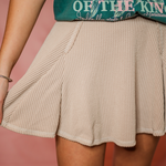 Bella Skort - Taupe